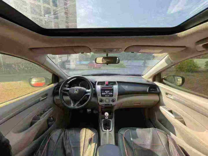 南宁11年本田锋范5