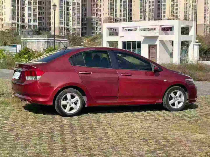 南宁11年本田锋范7