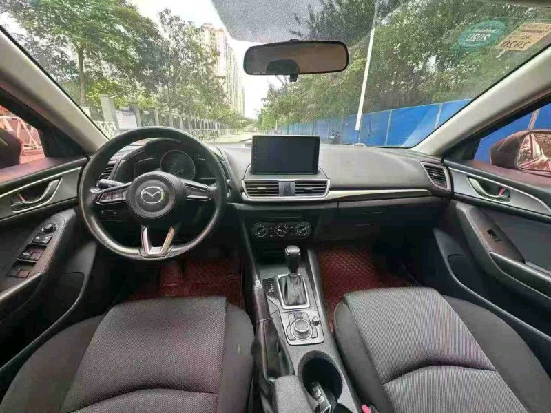 南宁18年马自达昂克赛拉5