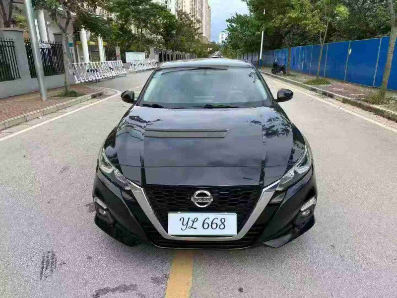 南宁22年日产天籁1