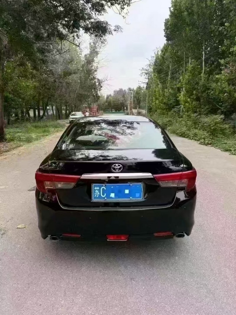 菏泽14年丰田锐志9