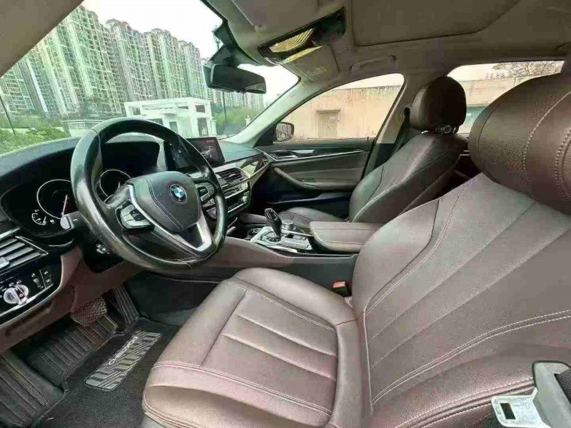 南宁19年宝马5系4