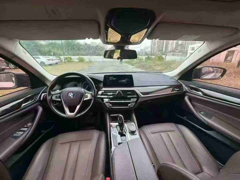 南宁19年宝马5系5