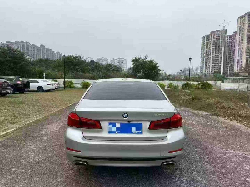 南宁19年宝马5系9