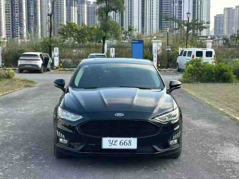 南宁21年福特蒙迪欧1