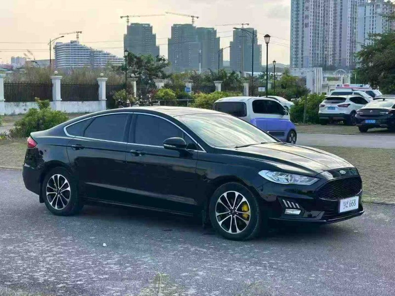 南宁21年福特蒙迪欧2