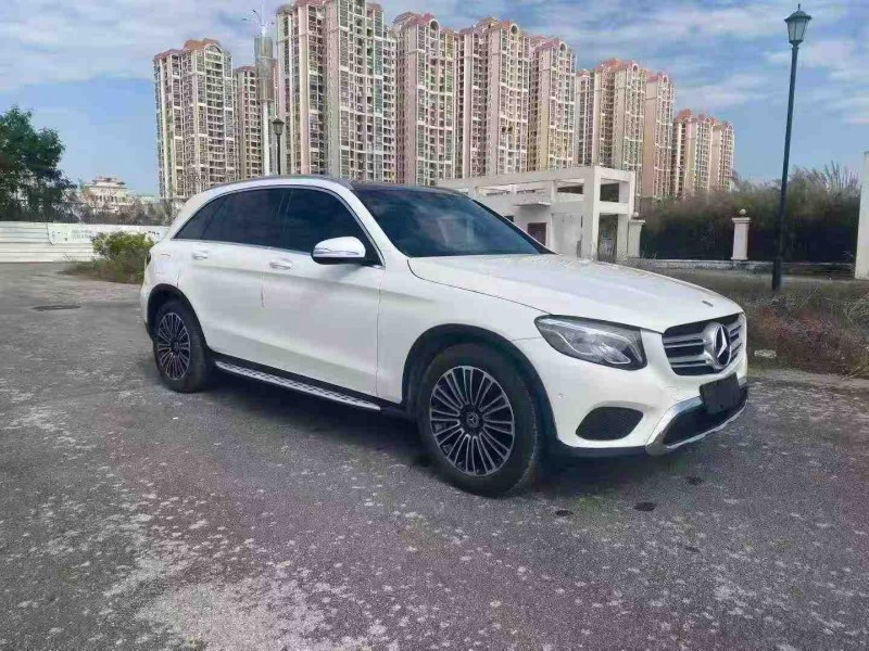 南宁19年奔驰GLC2