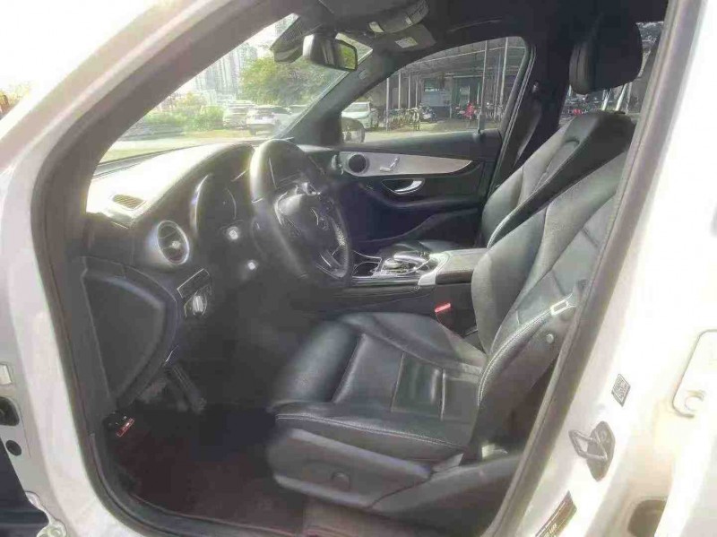 南宁19年奔驰GLC4