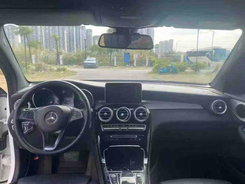 南宁19年奔驰GLC5