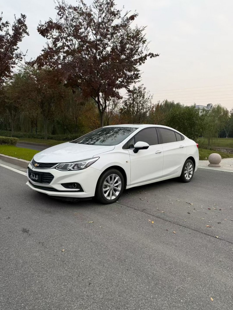 宿迁17年雪佛兰科鲁兹2