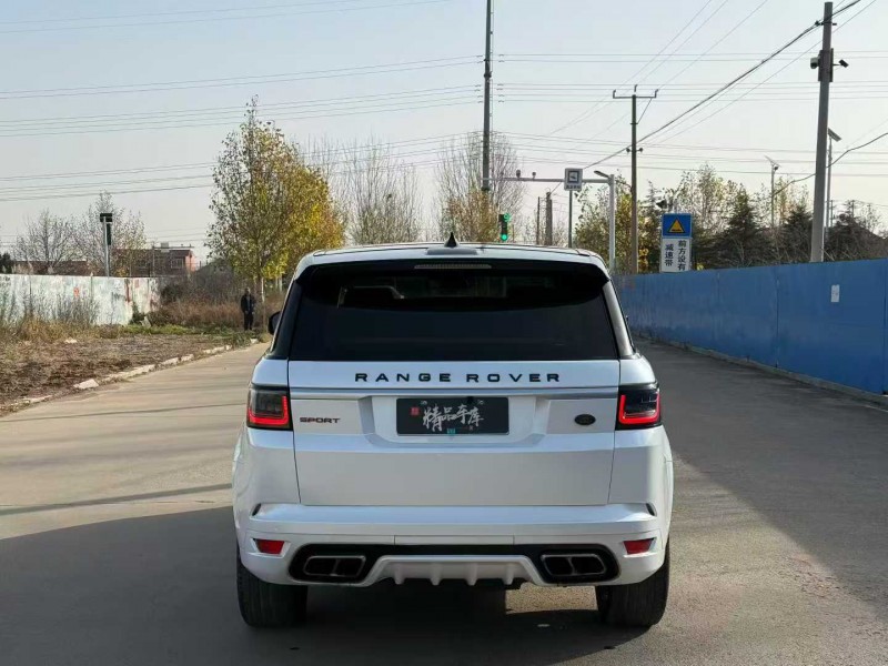 青岛18年路虎揽胜运动9