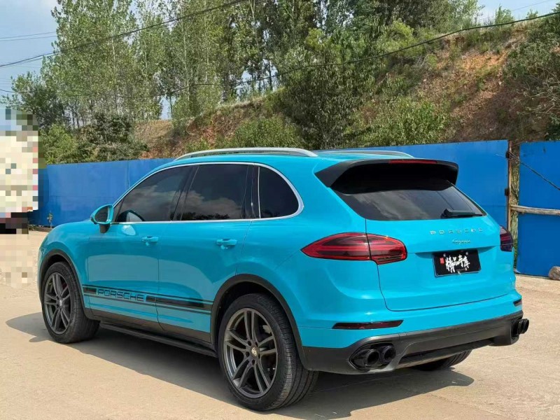 青岛18年保时捷卡宴6