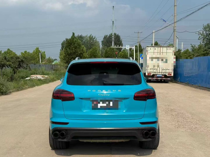 青岛18年保时捷卡宴8