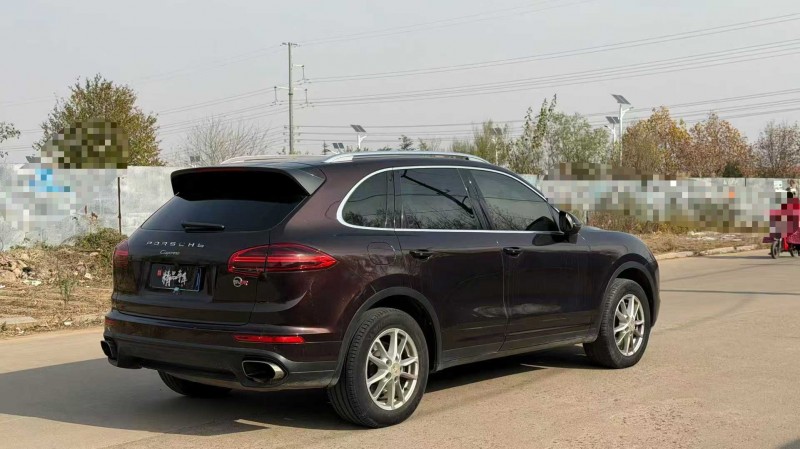 青岛15年保时捷卡宴8