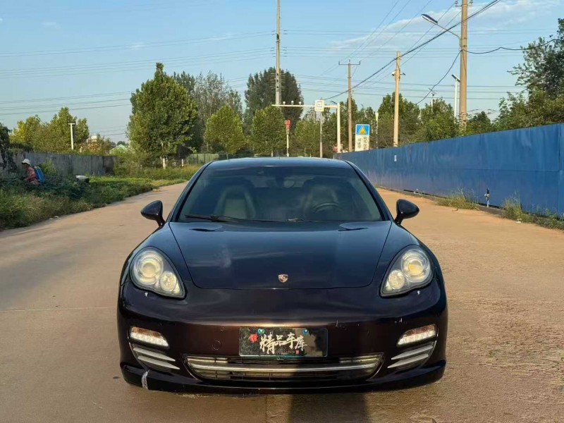 青岛13年保时捷帕拉梅拉1