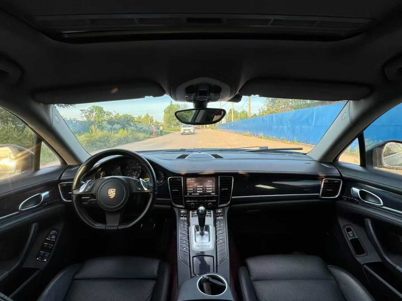 青岛13年保时捷帕拉梅拉4