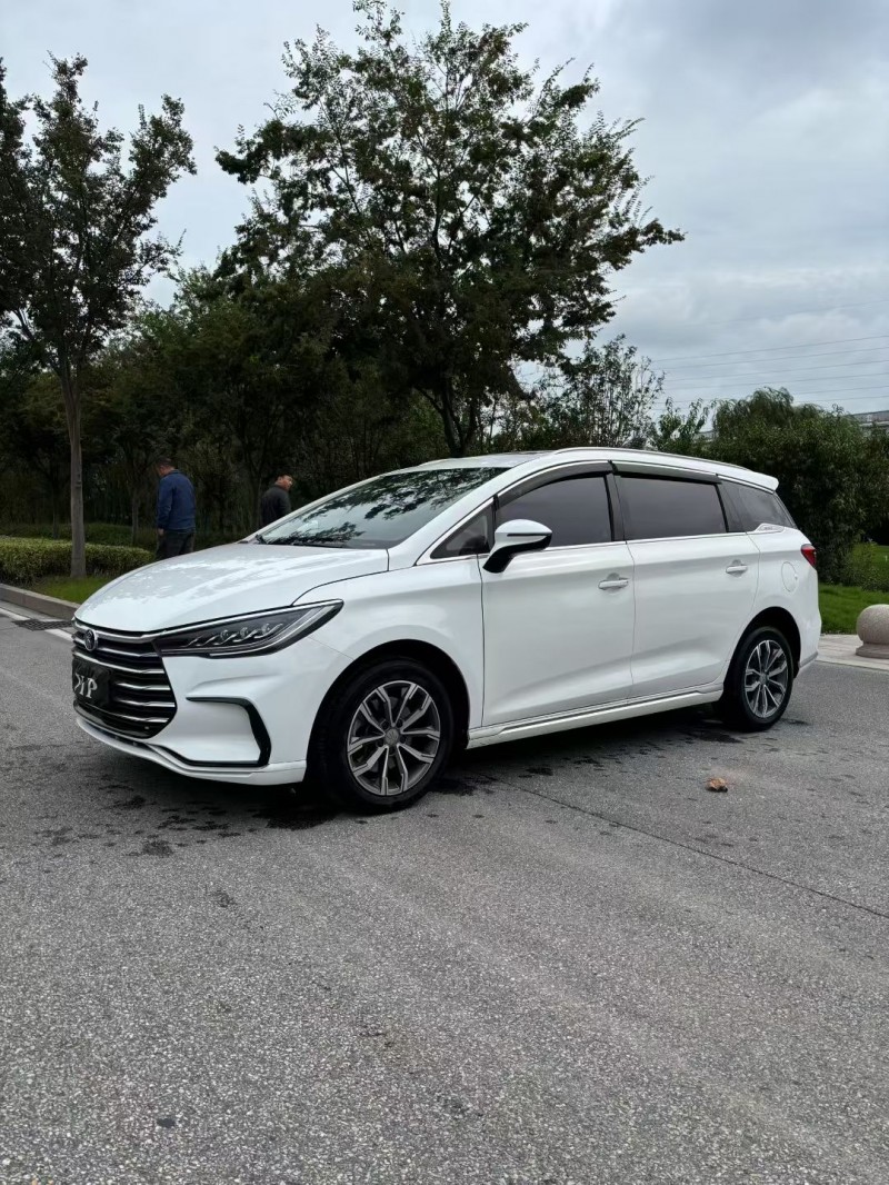 宿迁22年比亚迪宋2