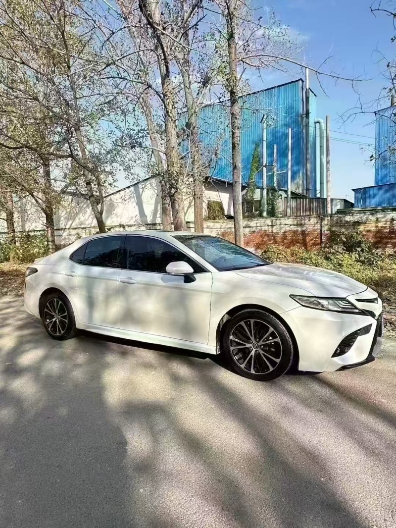 菏泽20年丰田凯美瑞3