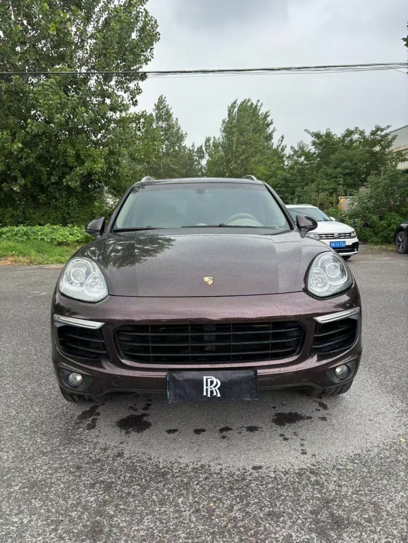 宿迁16年保时捷卡宴1