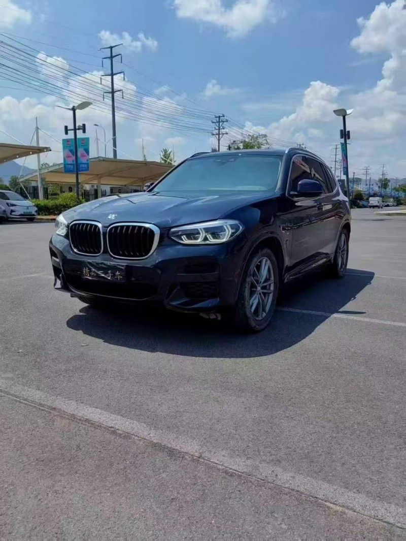 金华21年宝马X31