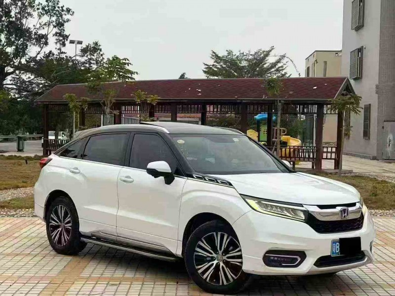 汕头17年本田冠道4