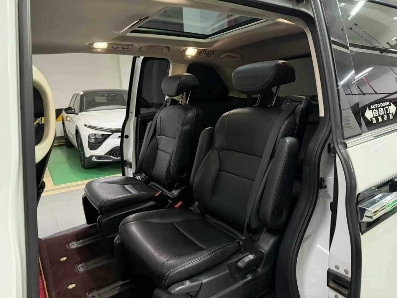 成都18年本田艾力绅6