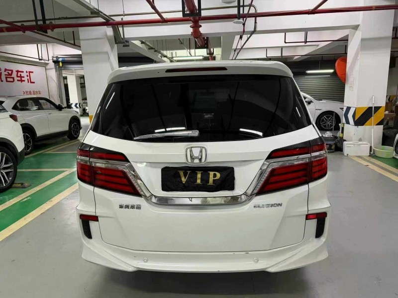 成都18年本田艾力绅8