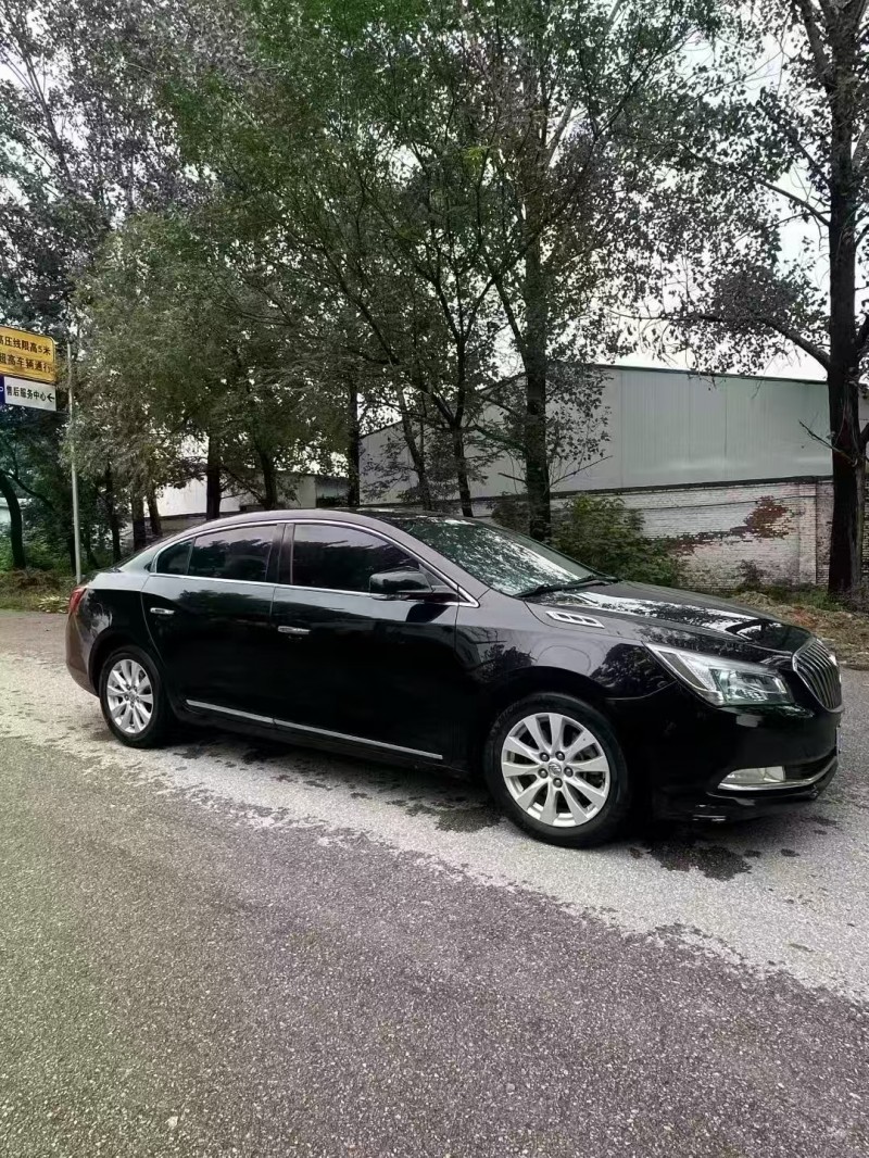 菏泽15年别克君越2