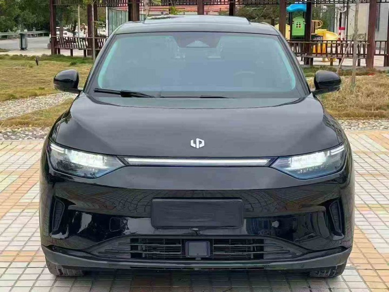 广州23年零跑汽车C111