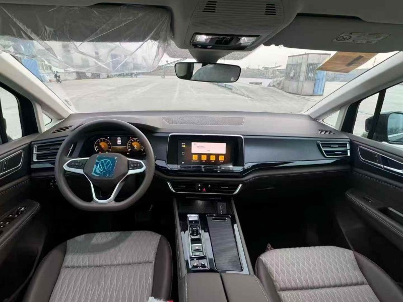 承德25年大众威然5