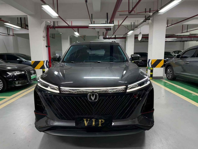 成都23年长安汽车CS751