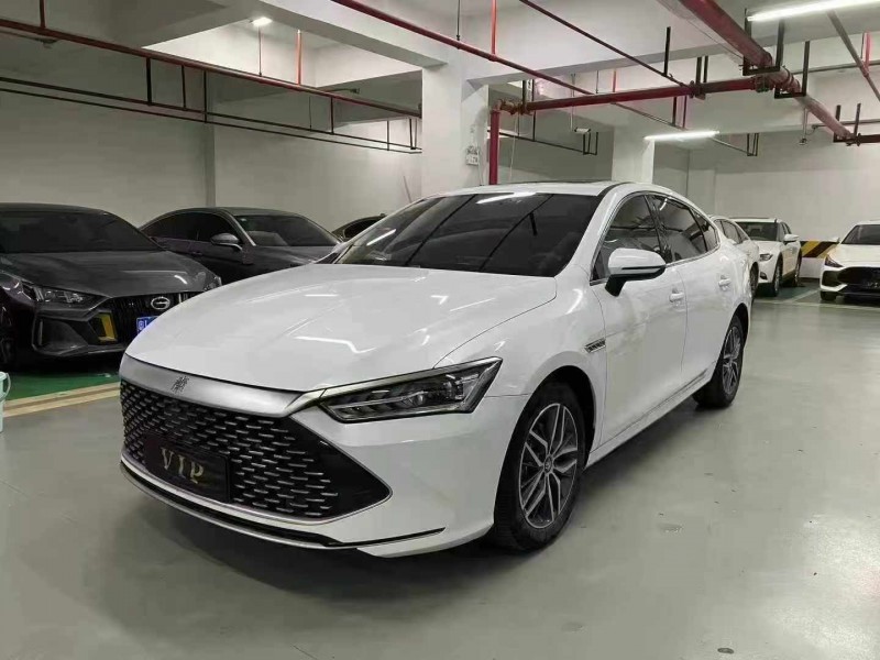 成都23年比亚迪秦2