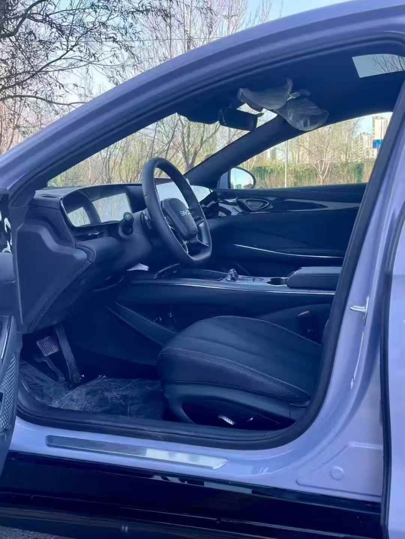 承德25年比亚迪海豹4