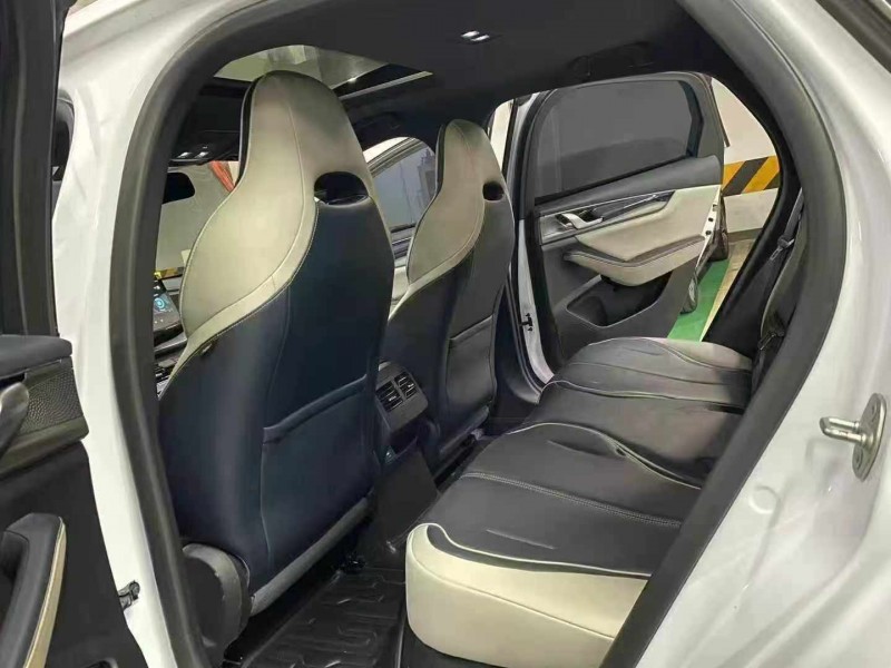 成都23年比亚迪秦6