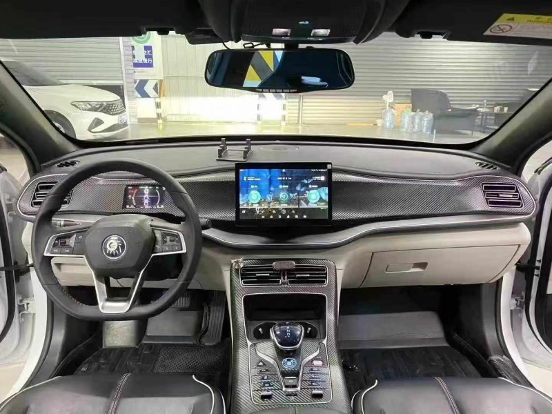 成都23年比亚迪秦7