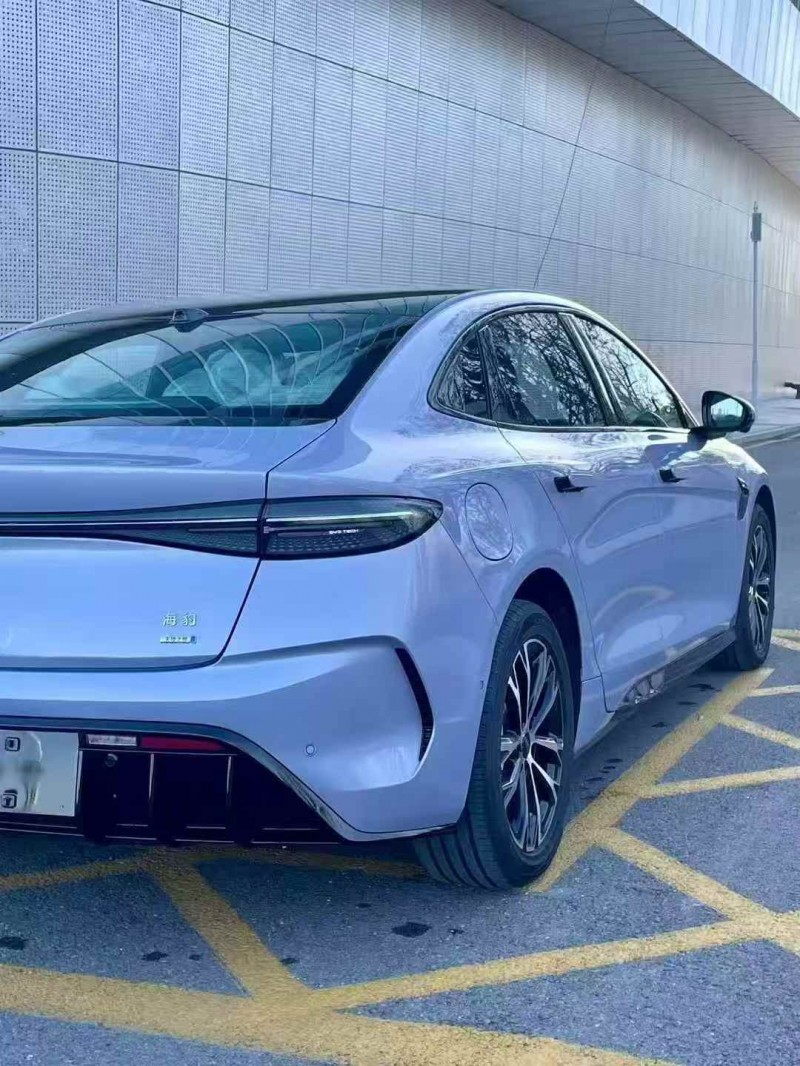 承德25年比亚迪海豹7