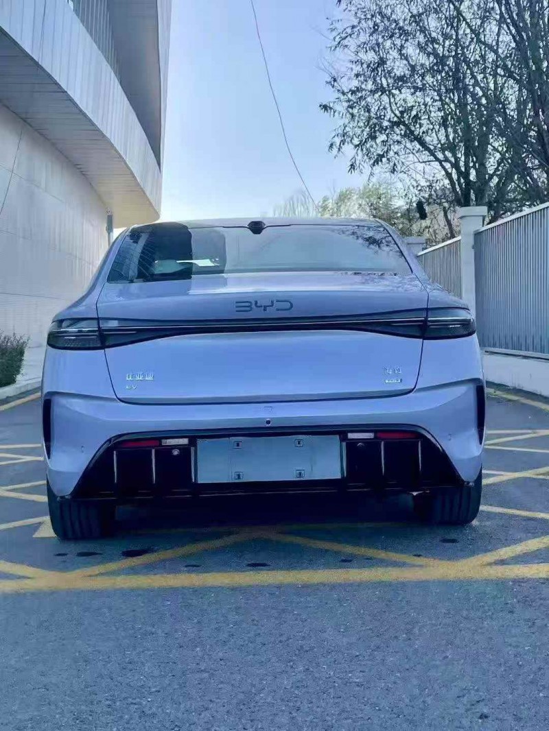 承德25年比亚迪海豹9