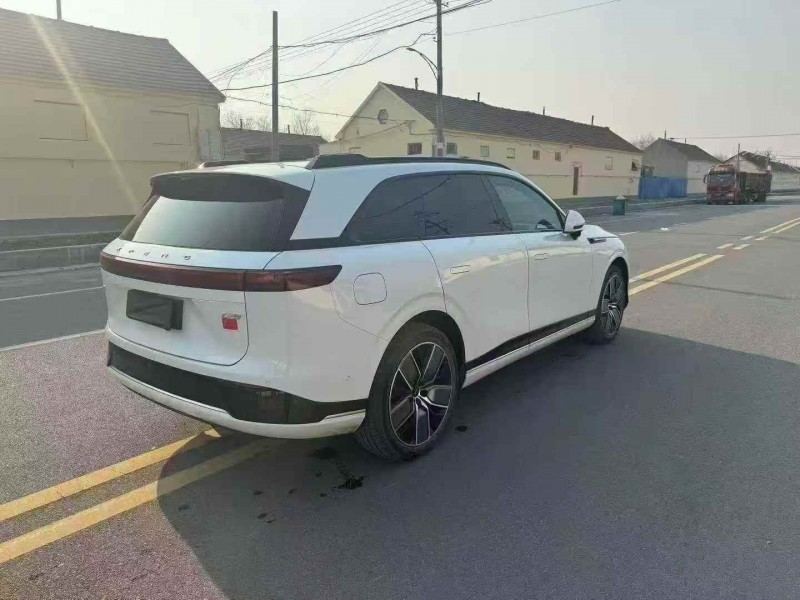 济宁23年小鹏汽车G97