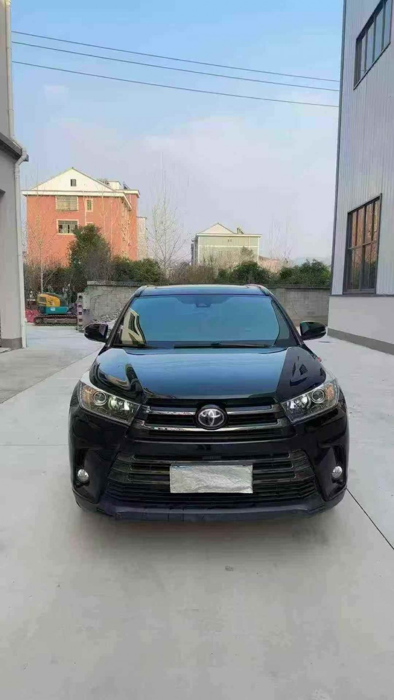 南平19年丰田汉兰达1