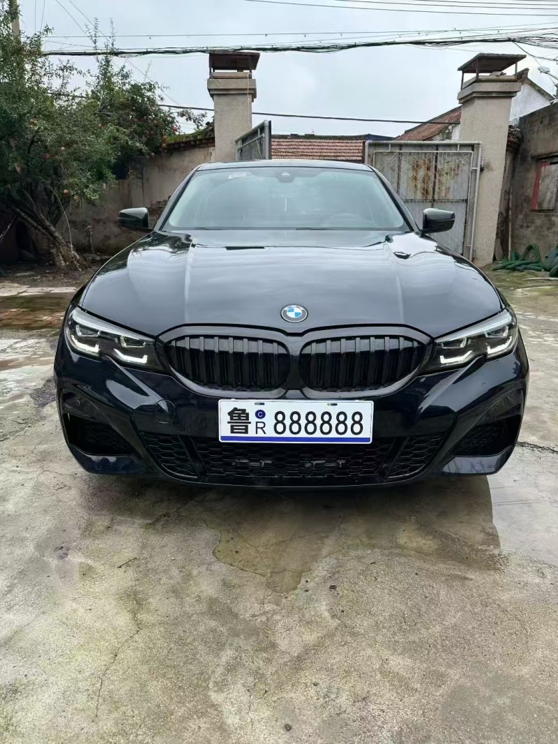 菏泽22年宝马3系1