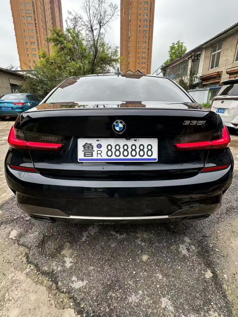 菏泽22年宝马3系9
