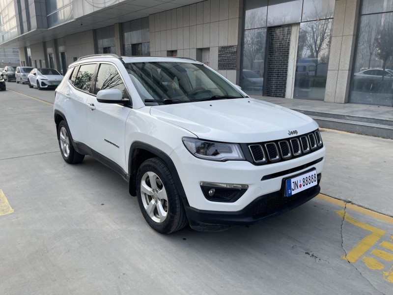 济宁17年Jeep指南者3