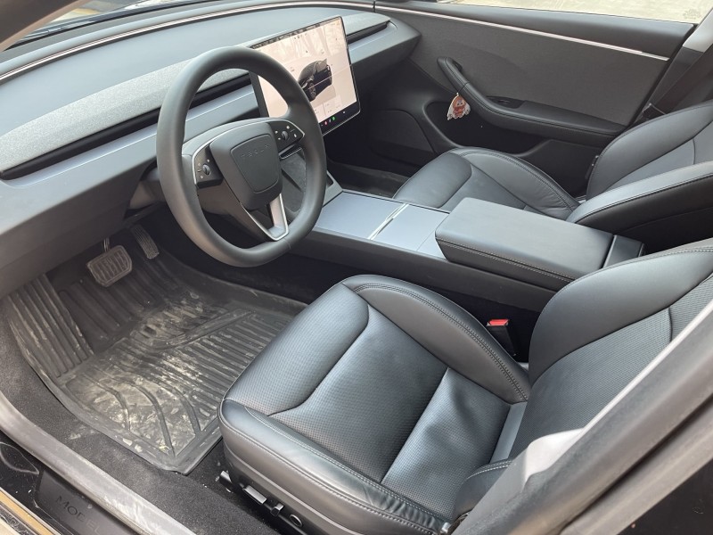 济宁24年特斯拉MODEL 34