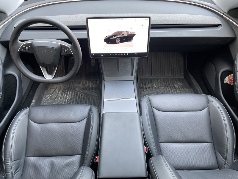 济宁24年特斯拉MODEL 36