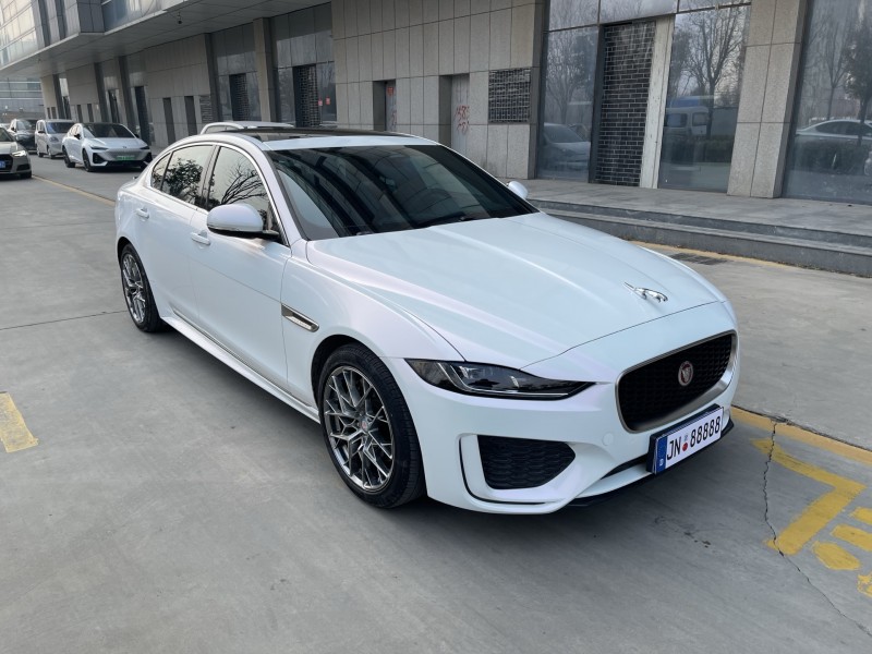 济宁22年捷豹XEL3