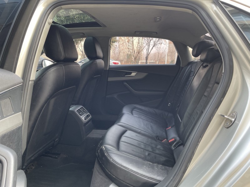 济宁17年奥迪A4L6