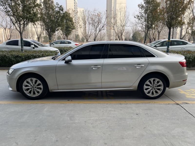 济宁17年奥迪A4L7