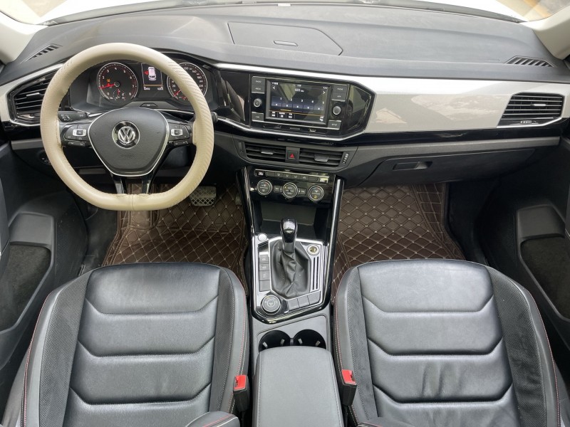 济宁19年大众探岳6