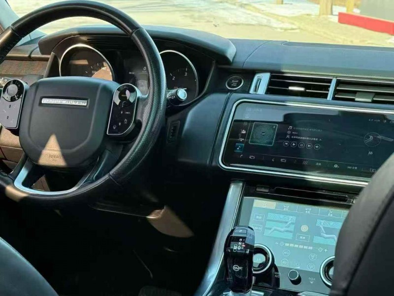 平顶山17年路虎揽胜运动3