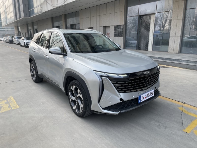 济宁23年吉利博越2